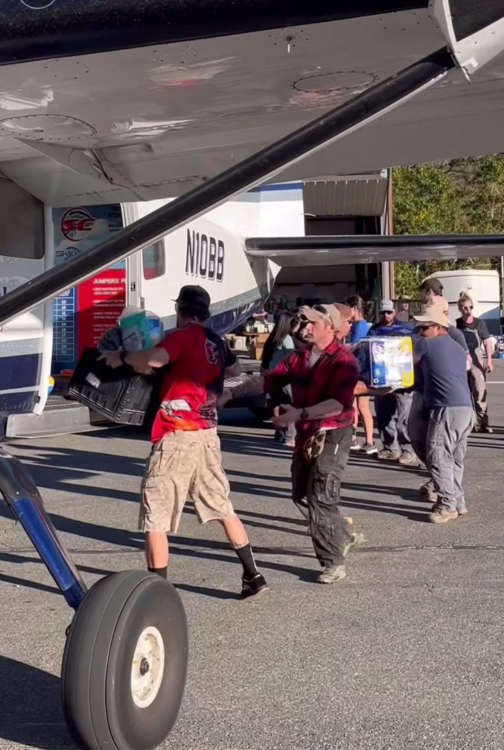 The aviation community came together.